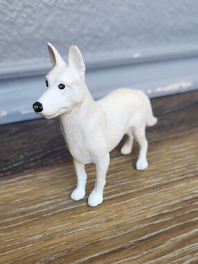 Kid Kore 2000 White Toy Dog
